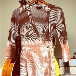 Sexy BCBG Wrap Dress - Swirl pattern